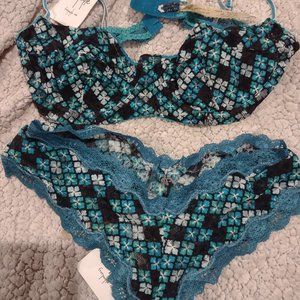 Free people bra and shorts set